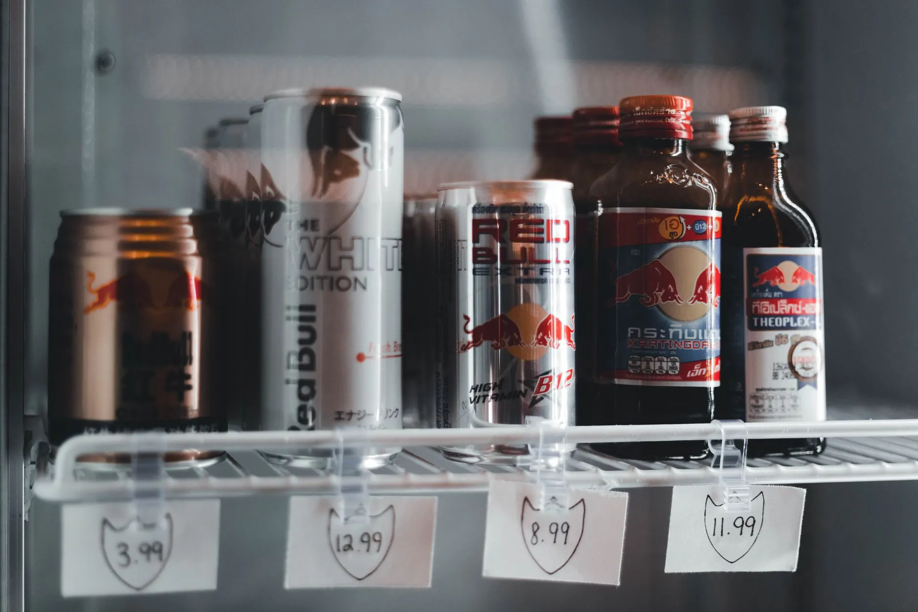 瑞安市惜米电子商务运动鞋产品线解析：从板鞋到帆布鞋的款式优势