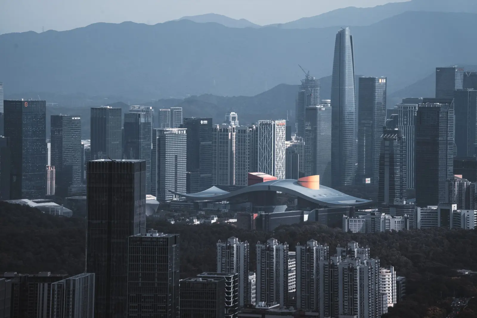 板鞋与帆布鞋材质工艺对比及货源采购建议