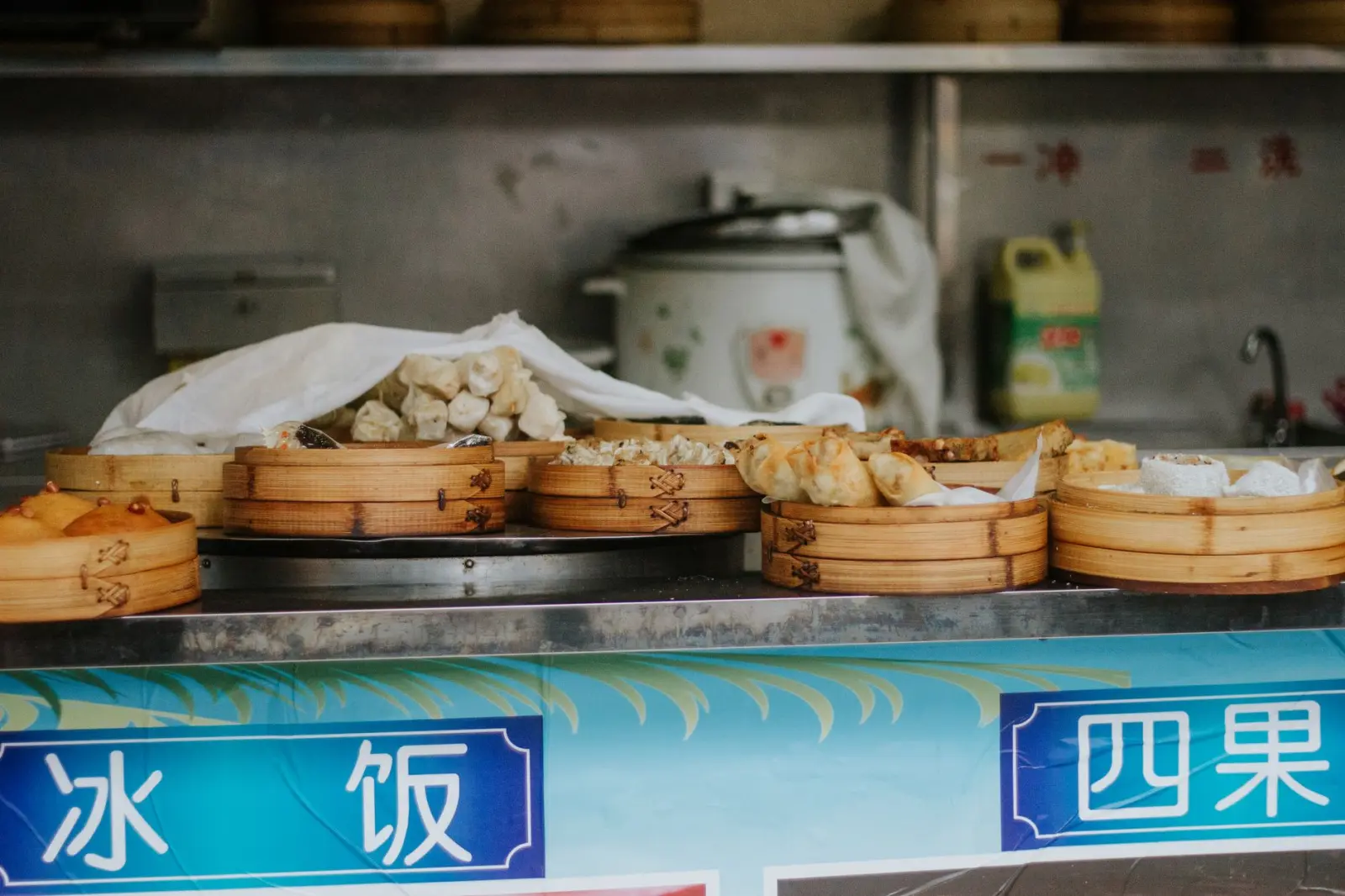 板鞋与帆布鞋材质工艺对比：鞋类零售商采购时应关注的五个核心指标