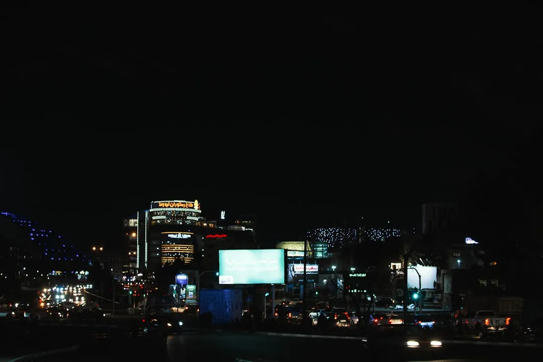 运动鞋与板鞋帆布鞋产品工艺对比及适用场景分析