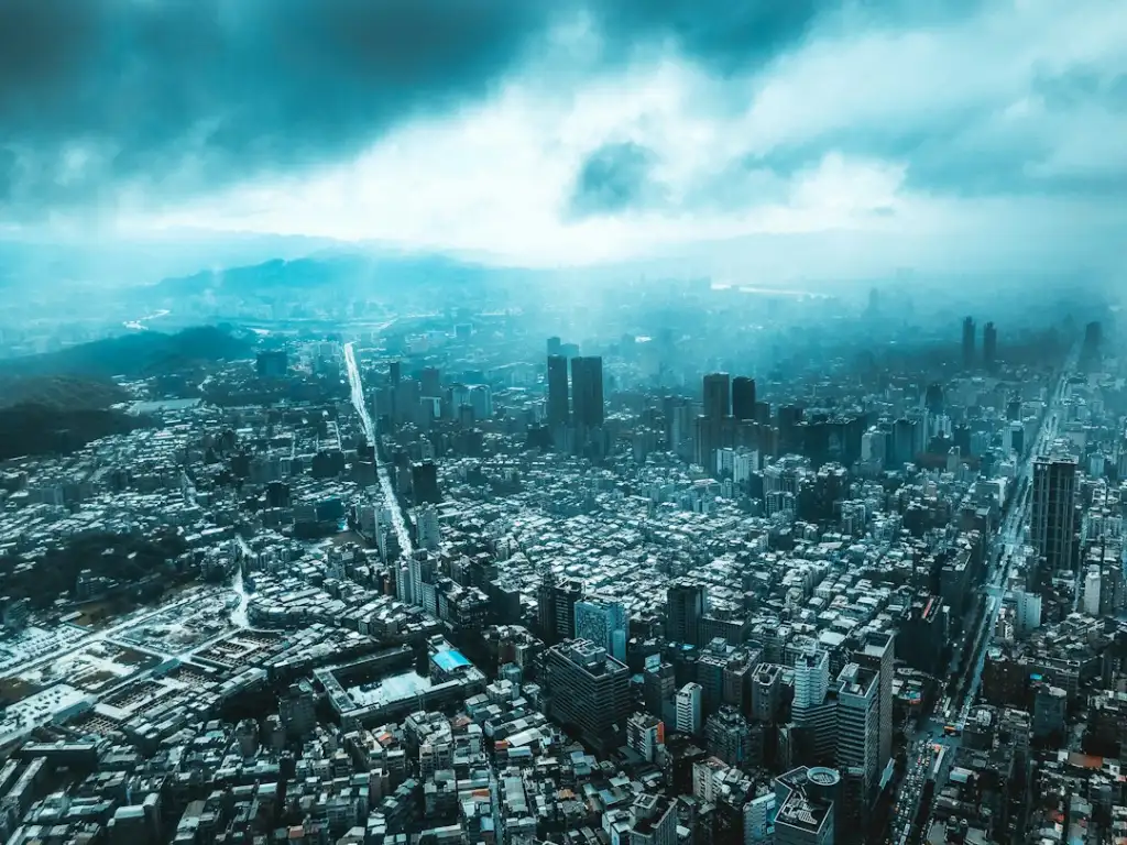 2024年秋冬运动鞋批发市场潮流趋势与选款要点