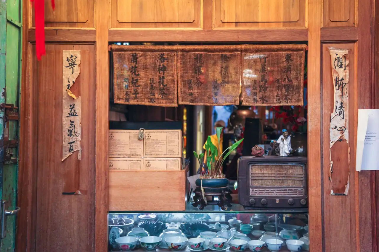 2025年春季板鞋帆布鞋新品材质与设计亮点解析